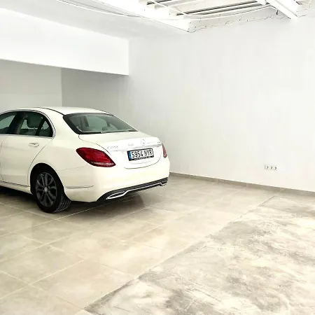 Old Town House With Lounge Area Benidorm