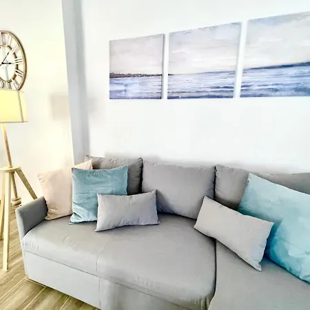 Prázdninový dům Old Town House With Lounge Area *