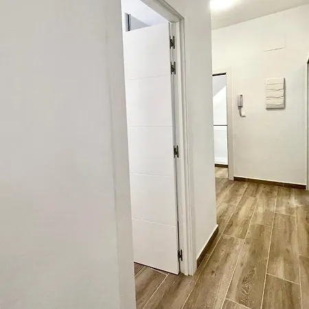 Old Town House With Lounge Area *