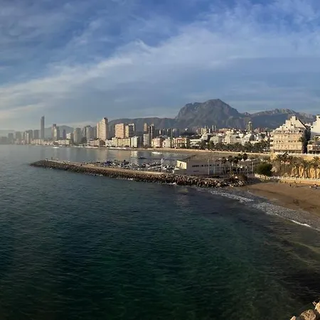 Old Town House With Lounge Area Benidorm