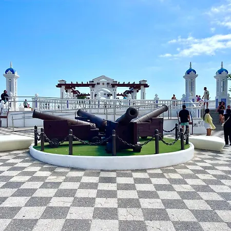 Old Town House With Lounge Area *