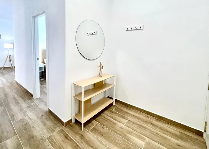 Old Town House With Lounge Area Semesterbostad
